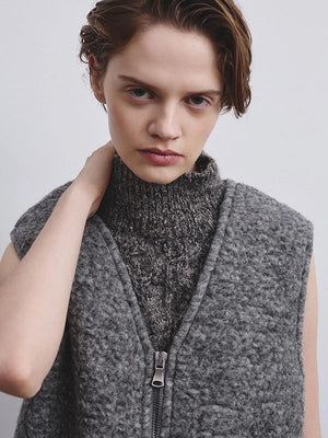 Bouclé vest